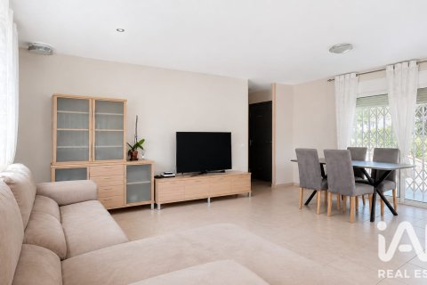 House for sale in Riudecanyes, Tarragona, Spain 4 bedrooms, 160 sq.m. No. 193544 - photo 6