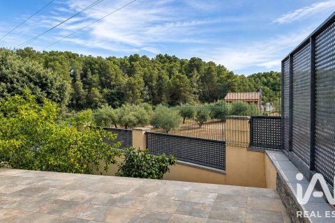 House for sale in Riudecanyes, Tarragona, Spain 4 bedrooms, 160 sq.m. No. 193544 - photo 29