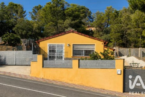 House for sale in Riudecanyes, Tarragona, Spain 4 bedrooms, 160 sq.m. No. 193544 - photo 21