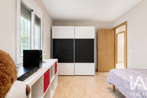 House for sale in Riudecanyes, Tarragona, Spain 4 bedrooms, 160 sq.m. No. 193544 - photo 12