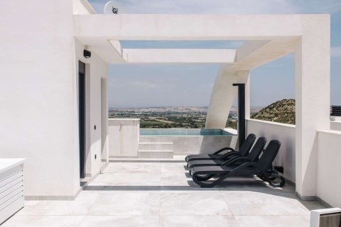 House for sale in Ciudad Quesada, Alicante, Spain 4 bedrooms, 240 sq.m. No. 175737 - photo 12