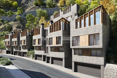 Hus i Principado De Andorra (Ninguna Poblacion Tiene C.P.), Lleida, Spanien 4 sovrum, 325 kvm. Nr. 159202