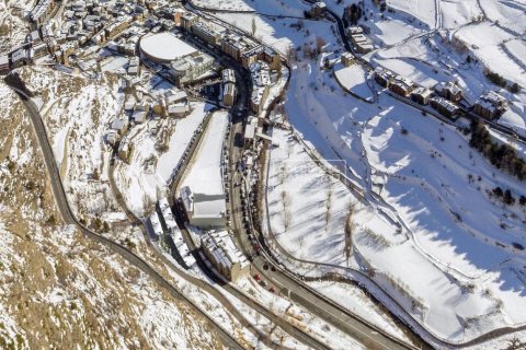 Talo myytävänä Principado De Andorra (Ninguna Poblacion Tiene C.P.), Lleida, Espanja, 4 makuuhuonetta, 325 m2 No. 159202 - kuva 16