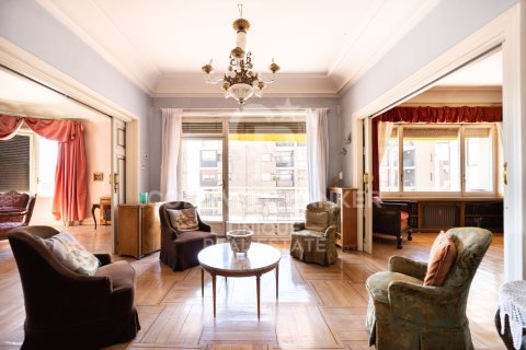 Продажа квартиры в Мадрид, Испания 4 спальни, 350м2 №159204 - фото 9