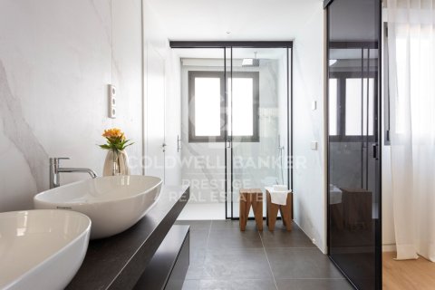 Apartment à vendre à Barcelona, Espagne, 2 chambres, 170 m2 No. 159200 - photo 20