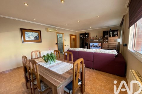 Wohnung zum Verkauf in Vilanova i la Geltru, Barcelona, Spanien 4 Schlafzimmer, 107 m2 Nr. 192076 - Foto 3
