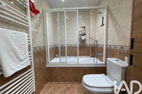 Wohnung zum Verkauf in Vilanova i la Geltru, Barcelona, Spanien 4 Schlafzimmer, 107 m2 Nr. 192076 - Foto 24