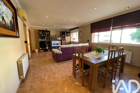 Wohnung zum Verkauf in Vilanova i la Geltru, Barcelona, Spanien 4 Schlafzimmer, 107 m2 Nr. 192076 - Foto 2