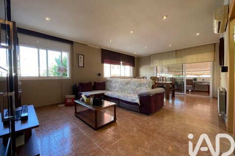 Wohnung in Vilanova i la Geltru, Barcelona, Spanien 4 Schlafzimmer, 107 m2 Nr. 192076