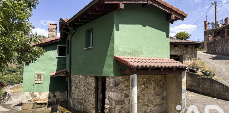 Villa in Quiros, Asturias, Spanien 5 Schlafzimmer, 165 m2 Nr. 192078