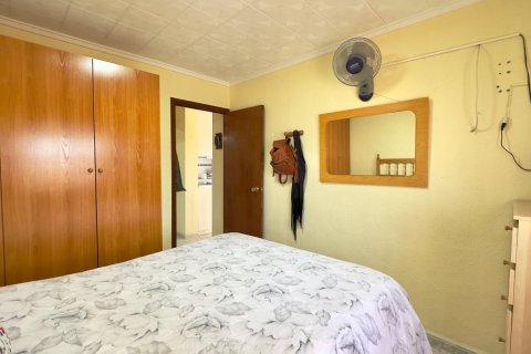 Bungalow for sale in Torrevieja, Alicante, Spain 1 bedroom, 46 sq.m. No. 183043 - photo 11