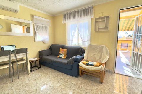 Bungalow for sale in Torrevieja, Alicante, Spain 1 bedroom, 46 sq.m. No. 183043 - photo 17