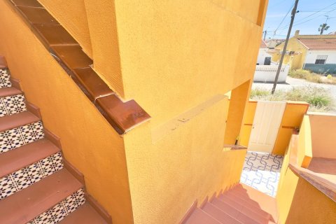 Bungalow for sale in Torrevieja, Alicante, Spain 1 bedroom, 46 sq.m. No. 183043 - photo 20