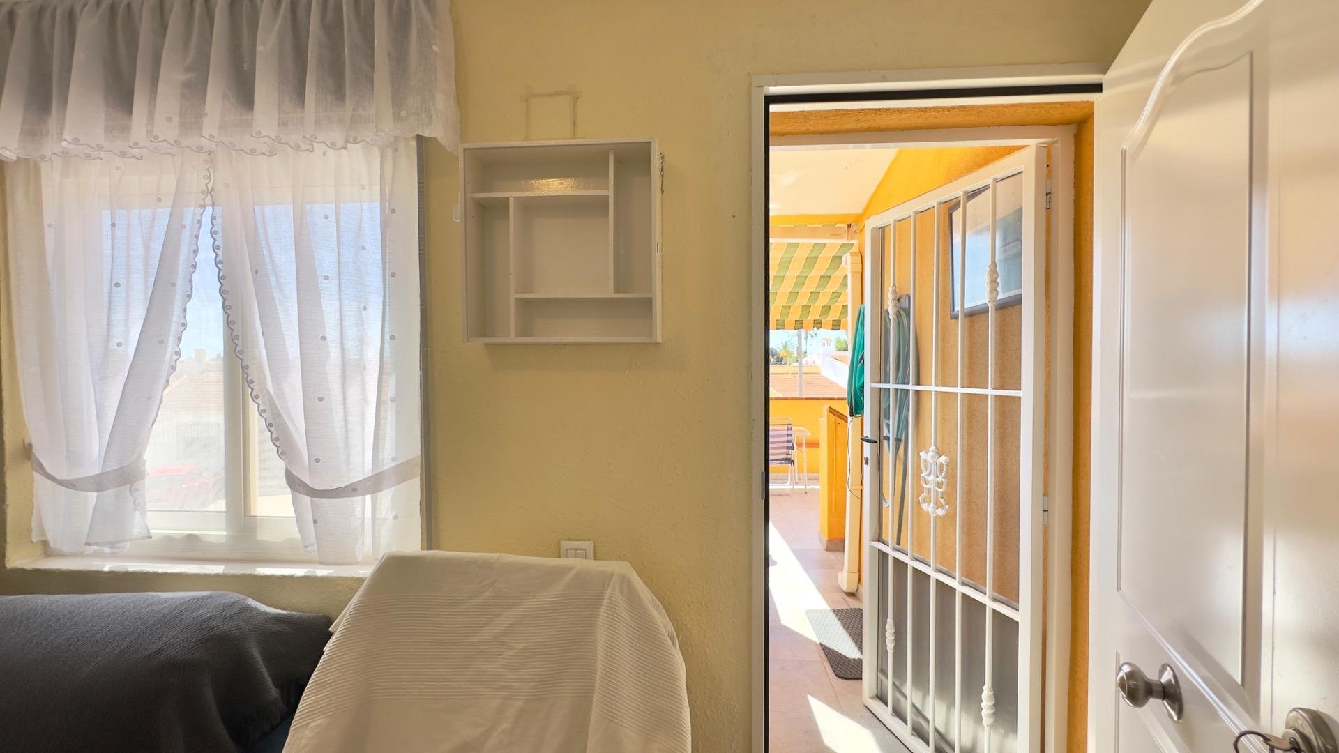 Bungalow w Torrevieja, Alicante, Hiszpania 1 sypialnia, 46 mkw. nr 183043
