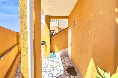 Bungalow for sale in Torrevieja, Alicante, Spain 1 bedroom, 46 sq.m. No. 183043 - photo 22