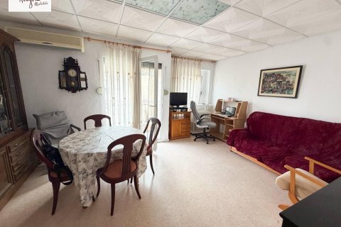Apartment for sale in Manises, Valencia, Spain 1 bedroom, 58 sq.m. No. 183041 - photo 2