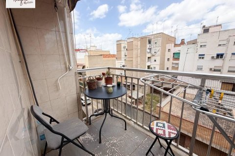 Apartment for sale in Manises, Valencia, Spain 1 bedroom, 58 sq.m. No. 183041 - photo 1