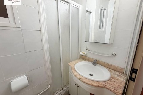 Apartment for sale in Manises, Valencia, Spain 1 bedroom, 58 sq.m. No. 183041 - photo 11