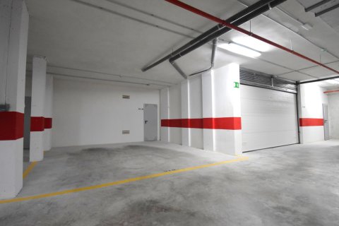 Lägenhet till salu i Alicante, Spanien 3 sovrum, 114 kvm. Nr. 146611 - foto 20