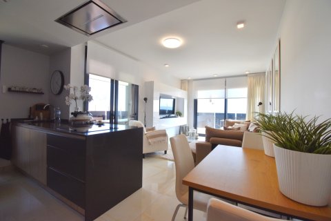 Lägenhet till salu i Alicante, Spanien 3 sovrum, 114 kvm. Nr. 146611 - foto 8