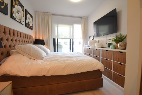 Lägenhet till salu i Alicante, Spanien 3 sovrum, 114 kvm. Nr. 146611 - foto 9