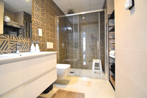 Lägenhet till salu i Alicante, Spanien 3 sovrum, 114 kvm. Nr. 146611 - foto 10