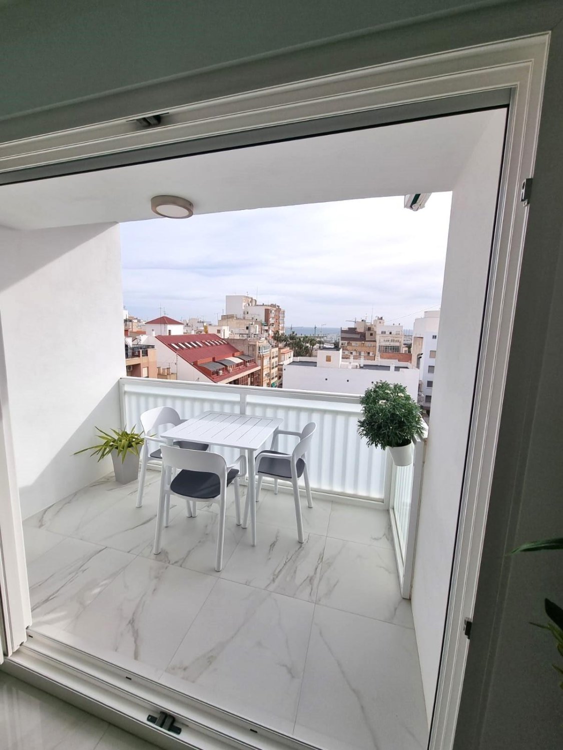 Apartament w Torrevieja, Alicante, Hiszpania 2 sypialnie, 89 mkw. nr 144029