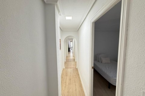 Apartamento en venta en Torrevieja, Alicante, España 2 dormitorios, 82 m2 No. 144033 - foto 18