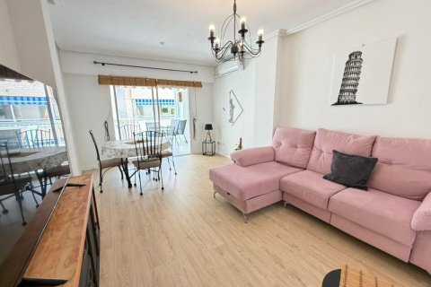 Apartamento en venta en Torrevieja, Alicante, España 2 dormitorios, 82 m2 No. 144033 - foto 1