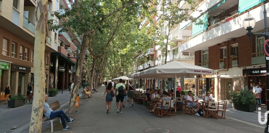 Kahvila / Ravintola Barcelona, Espanja 7 makuuhuonetta, 69 m2 No. 154352