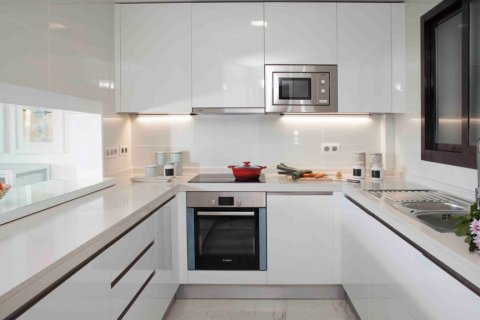 Продажа квартиры в Касарес, Малага, Испания 2 спальни, 113.96м2 №194443 - фото 7