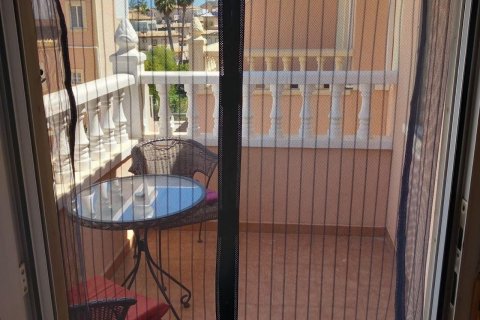 Tvåvåningslägenhet till salu i La Zenia, Alicante, Spanien 3 sovrum, 90 kvm. Nr. 194439 - foto 20