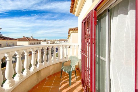 Hus till salu i Torrevieja, Alicante, Spanien 3 sovrum, 75 kvm. Nr. 194440 - foto 20