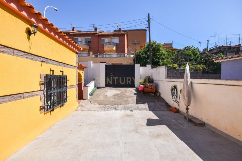 House à vendre à Sant Vicenc Dels Horts, Barcelona, Espagne, 3 chambres, 154 m2 No. 172019 - photo 2