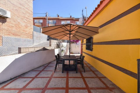 House à vendre à Sant Vicenc Dels Horts, Barcelona, Espagne, 3 chambres, 154 m2 No. 172019 - photo 6