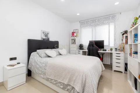 Talo myytävänä Palafolls, Barcelona, Espanja, 4 makuuhuonetta, 254 m2 No. 172021 - kuva 18
