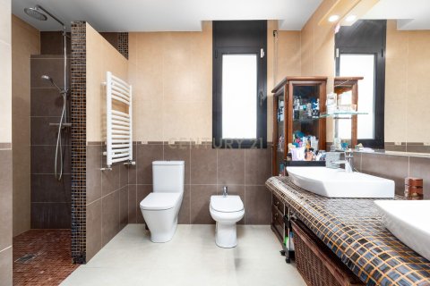 Talo myytävänä Palafolls, Barcelona, Espanja, 4 makuuhuonetta, 254 m2 No. 172021 - kuva 13