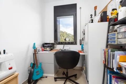 Talo myytävänä Palafolls, Barcelona, Espanja, 4 makuuhuonetta, 254 m2 No. 172021 - kuva 26