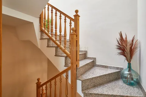 Māja pārdošanā Sabadell, Barcelona, Spānijā 4 istabas, 216 m2 Nr. 172018 - attēls 2