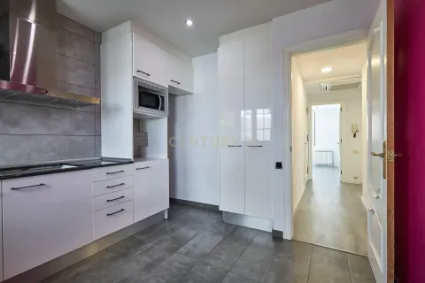 Māja pārdošanā Sabadell, Barcelona, Spānijā 4 istabas, 216 m2 Nr. 172018 - attēls 18