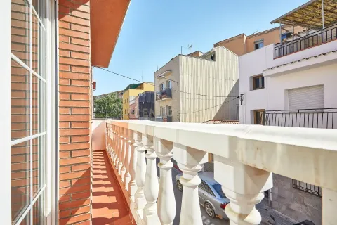 Māja pārdošanā Sabadell, Barcelona, Spānijā 4 istabas, 216 m2 Nr. 172018 - attēls 11