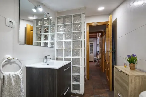 Māja pārdošanā Sabadell, Barcelona, Spānijā 4 istabas, 216 m2 Nr. 172018 - attēls 27