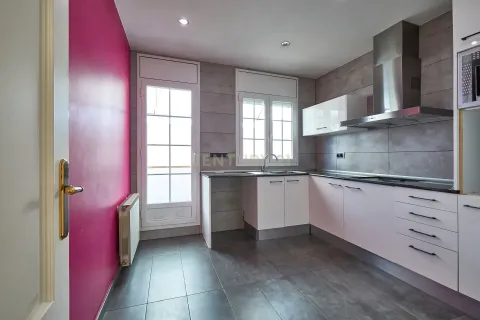 Māja pārdošanā Sabadell, Barcelona, Spānijā 4 istabas, 216 m2 Nr. 172018 - attēls 15