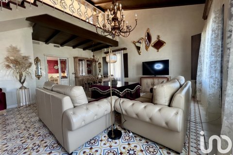 Продажа дома в Лепе, Уэльва, Испания 6 спален, 376м2 №154132 - фото 7