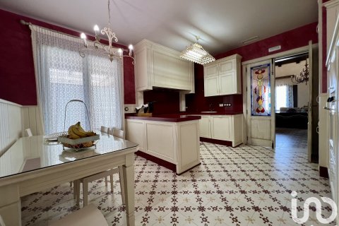 Продажа дома в Лепе, Уэльва, Испания 6 спален, 376м2 №154132 - фото 11