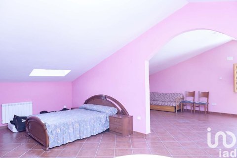 Dom w Castellgali, Barcelona, Hiszpania 4 sypialnie, 232 mkw. nr 154131 – zdjęcie 19