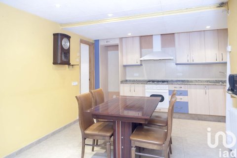 Dom w Castellgali, Barcelona, Hiszpania 4 sypialnie, 232 mkw. nr 154131 – zdjęcie 15