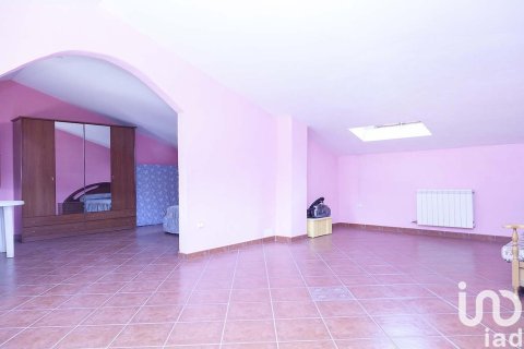 Dom w Castellgali, Barcelona, Hiszpania 4 sypialnie, 232 mkw. nr 154131 – zdjęcie 17