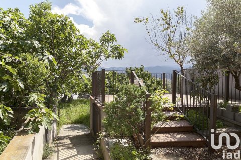 Dom w Castellgali, Barcelona, Hiszpania 4 sypialnie, 232 mkw. nr 154131 – zdjęcie 26