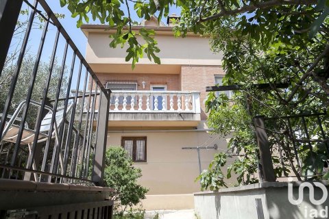 Dom w Castellgali, Barcelona, Hiszpania 4 sypialnie, 232 mkw. nr 154131 – zdjęcie 24